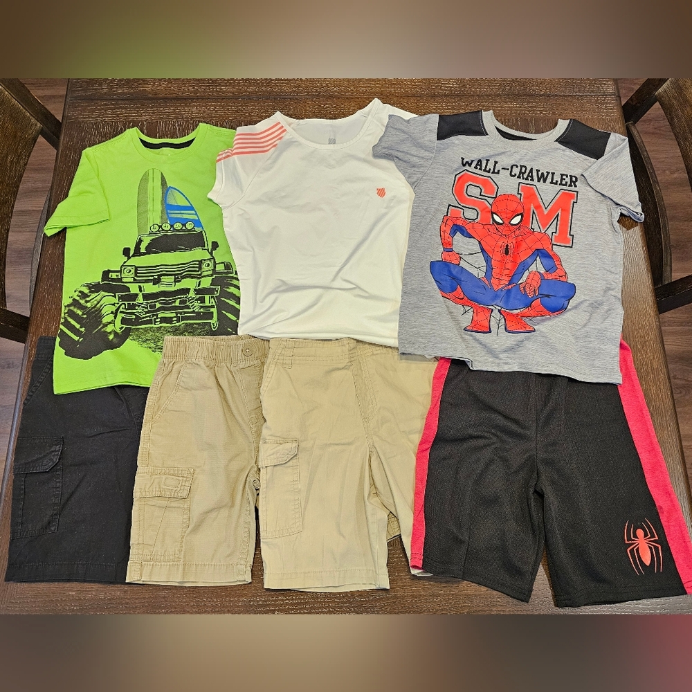 Boys Graphic T-Shirts and Shorts Sets Size 6 & 7